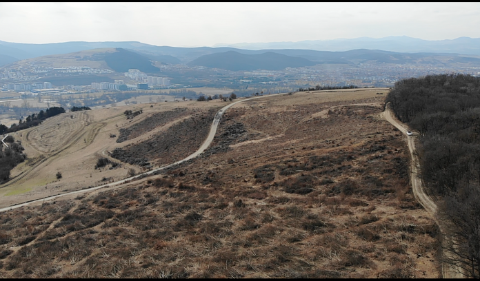 cartier nou donath park drum prin hoia