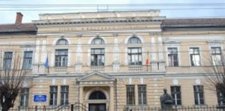 Copii lăsați să intre în online doar dacă au COVID – se întâmplă într-un liceu din Cluj-Napoca