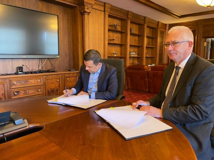 PHOTO-2022-11-02-11-07-57