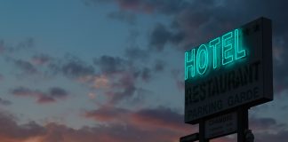 “Hotelul nostru nu primește români” – Un hotel din Olanda nu i-a permis unui român să se cazeze