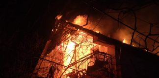 Incendiu pe strada Spicului: Pompierii intervin cu două autospeciale