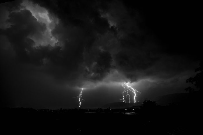 luka-vovk-6svIKY_ML9g-unsplash