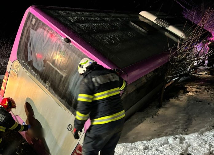autobuz acident chinteni