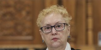 Fcaebook: stiripesurse