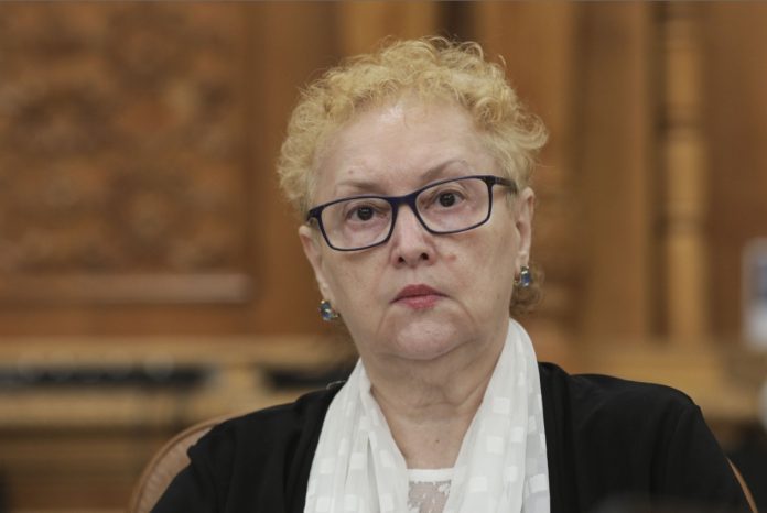 Fcaebook: stiripesurse