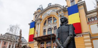 Primarul Emil Boc a recitat din operele lui Mihai Eminescu la ceremonia Zilei Culturii Naționale Facebook: Primăria Cluj-Napoca