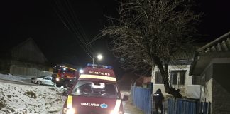 Incendiu în Păniceni: Un bărbat cu arsuri a fost transportat la spital