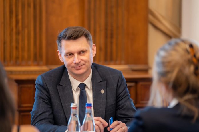 Facebook/Abrudean Mircea