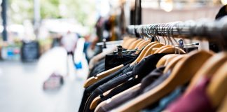 Unul dintre cele mai îndrăgite și cunoscute magazine din Cluj se închide Pixabay