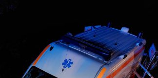 Șoferul ambulanței implicate în accidentul de lângă Huedin este la terapie intensivă – Are nevoie de sânge