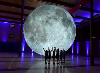 Museum of the Moon revine la Cluj în cadrul festivalului Lights On Romania 2025