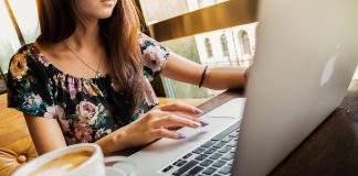 Nu mai vor tinerii să muncească? Cum au ajuns absolvenții generației Z să nu-și găsească job nici la mall