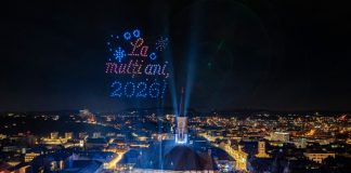 FOTO Revelionul 2026 la Cluj-Napoca – Spectacol de drone și lumini în Piața Unirii