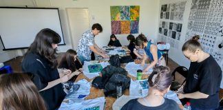 Studenții UAD Cluj învață design sustenabil printr-un parteneriat cu Humana People to People