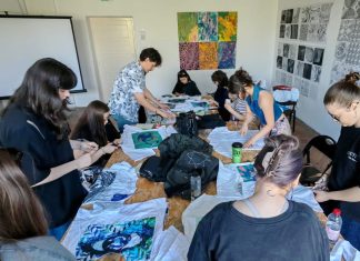 Studenții UAD Cluj învață design sustenabil printr-un parteneriat cu Humana People to People