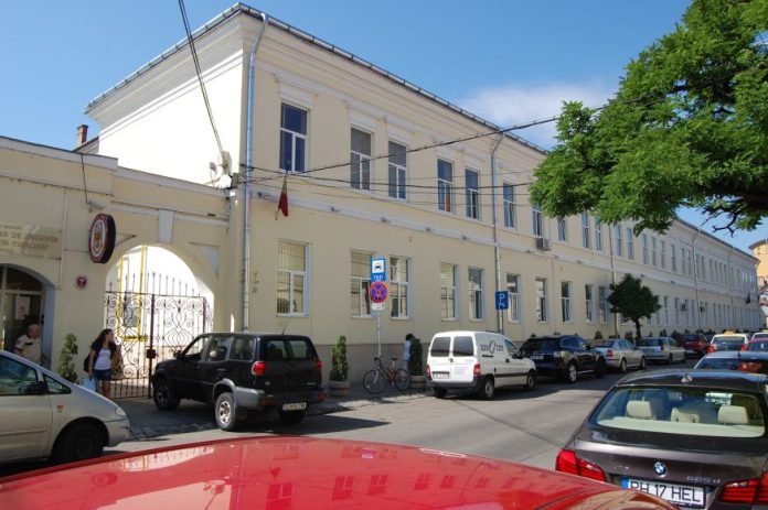 PavA