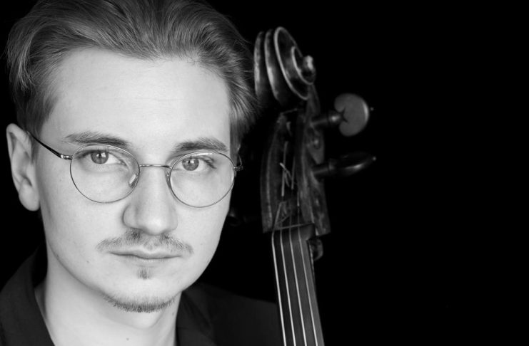 Violoncelistul Jan Sekaci concertează la Cluj