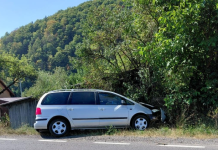 Accident rutier în Negreni – cinci persoane, transportate la spital