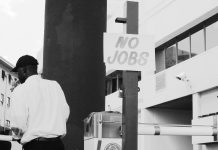 Scădere istorică a interesului românilor pentru joburile din străinătate: Doar 0,6% din aplicări în 2026