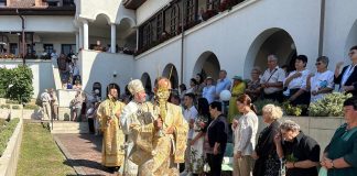 Moaștele lui Carlo Acutis, sfântul în adidași și blugi, la pelerinajul de Sfânta Maria