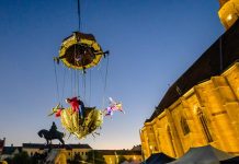 Cerul din centrul Clujului devine scenă: acrobațiile aeriene revin la Festivalul WonderPuck pentru copii